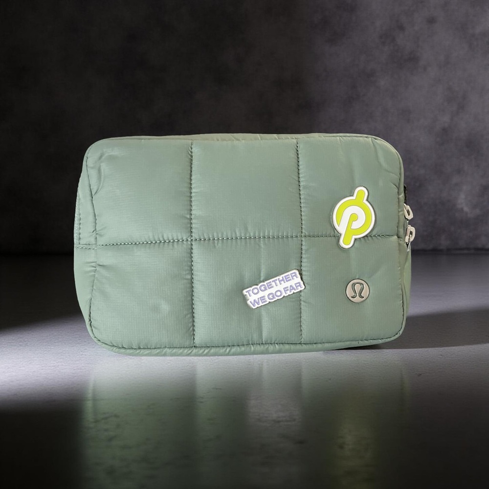 BNWT lululemon pelton colab Green Quilted Bag